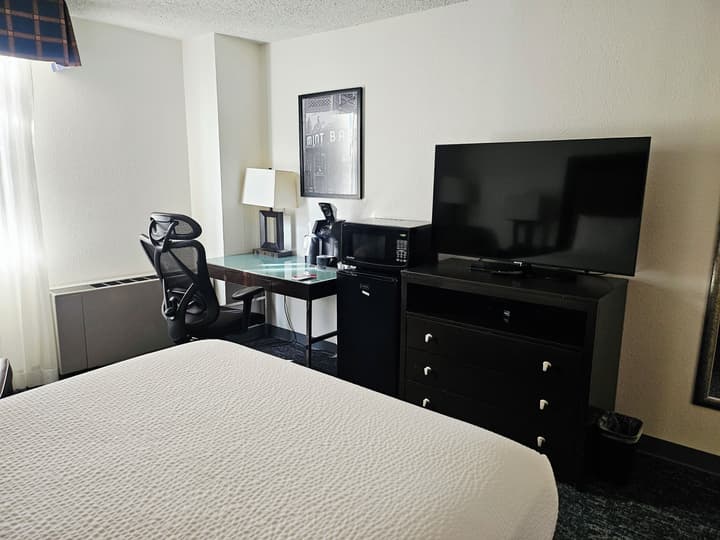 Ramada Plaza by Wyndham Sheridan Hotel & Convention Center