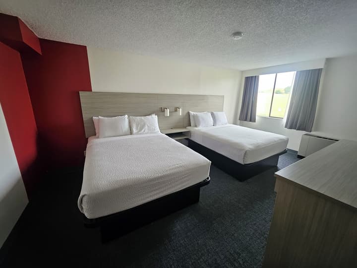 Ramada Plaza by Wyndham Sheridan Hotel & Convention Center