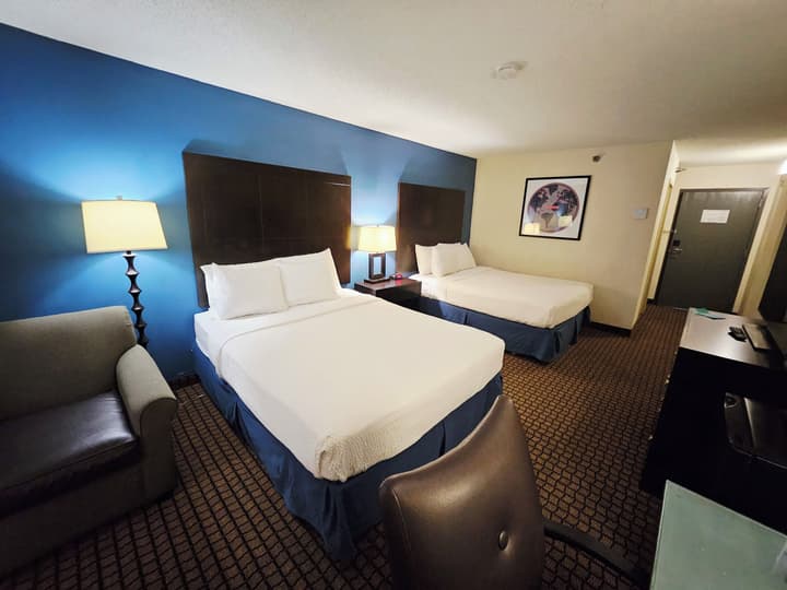 Ramada Plaza by Wyndham Sheridan Hotel & Convention Center