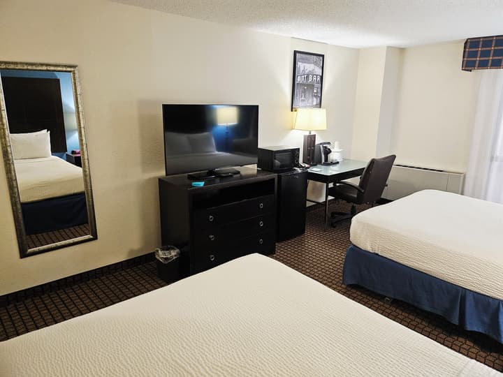 Ramada Plaza by Wyndham Sheridan Hotel & Convention Center