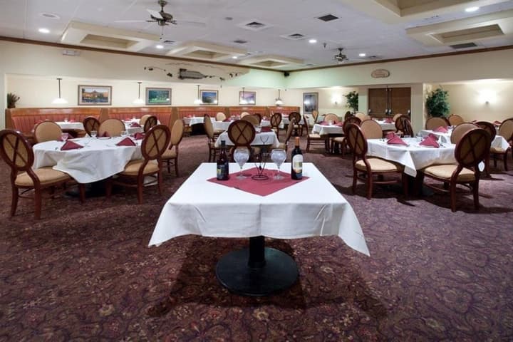 Ramada Plaza by Wyndham Sheridan Hotel & Convention Center