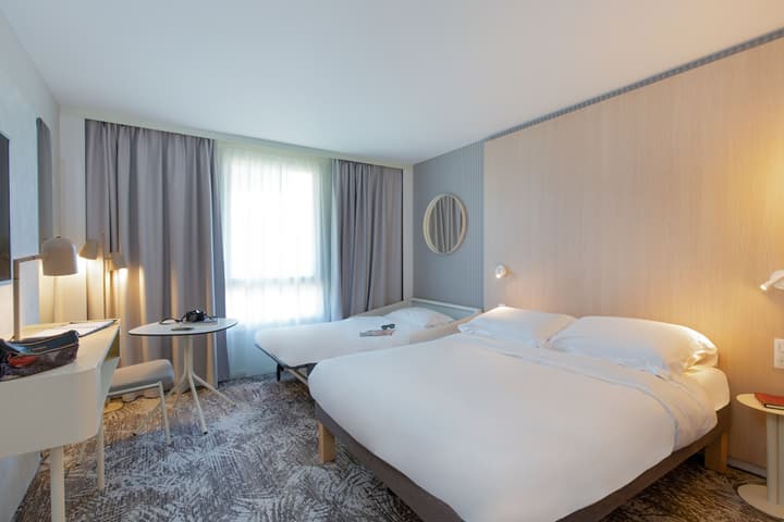 Hotel Novotel Aix en Provence Pont de l'Arc Fenouillères