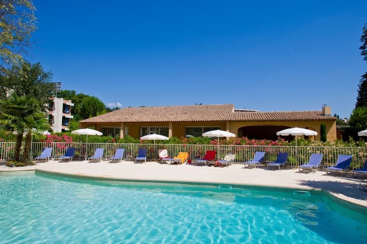 Hotel Novotel Aix en Provence Pont de l'Arc Fenouillères