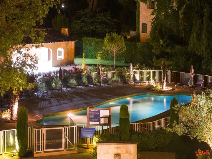 Hotel Novotel Aix en Provence Pont de l'Arc Fenouillères