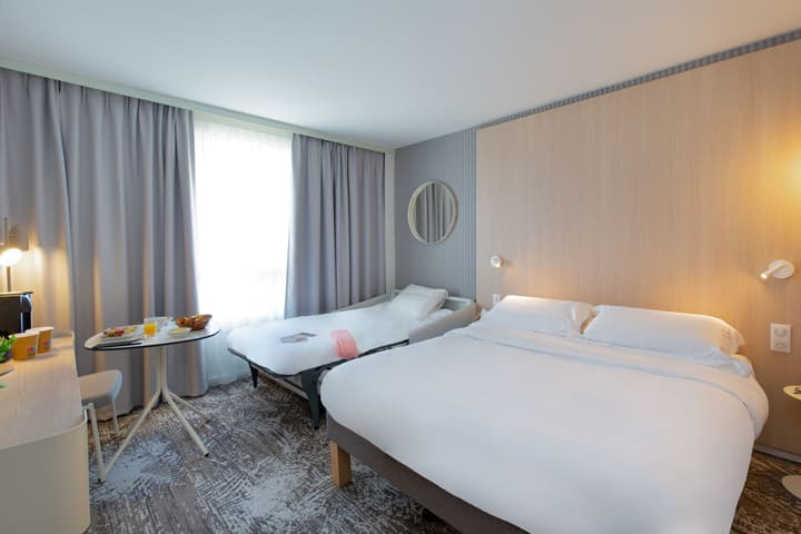 Hotel Novotel Aix en Provence Pont de l'Arc Fenouillères