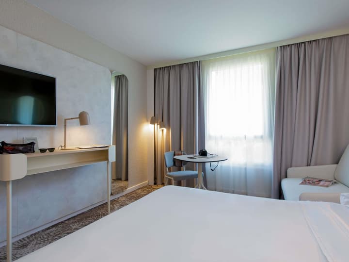 Hotel Novotel Aix en Provence Pont de l'Arc Fenouillères