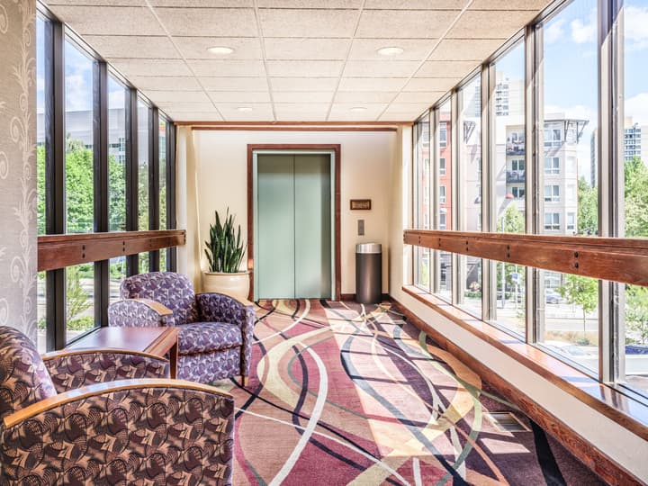 University Place Hotel & Conference Center