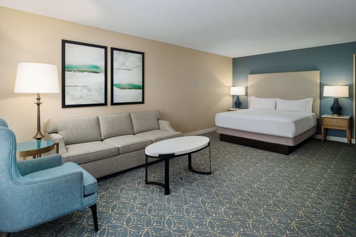 Hilton Santa Barbara Beachfront Resort