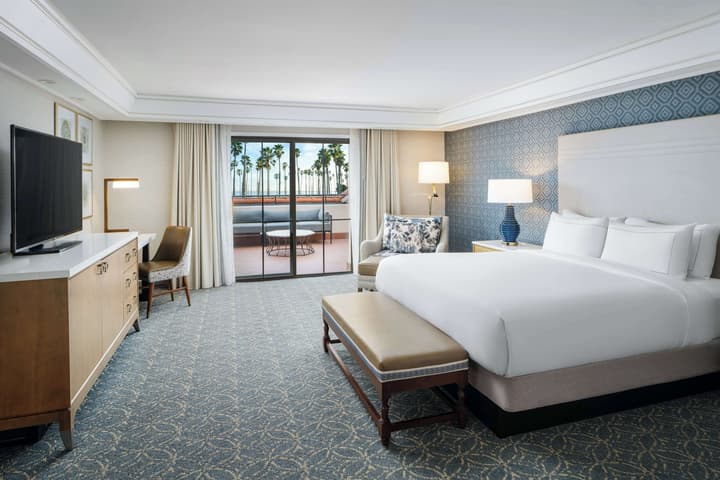 Hilton Santa Barbara Beachfront Resort