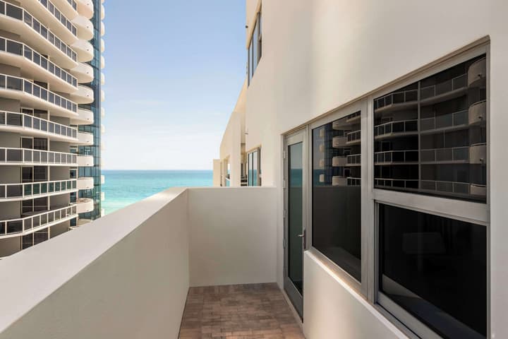 Hilton Cabana Miami Beach Resort