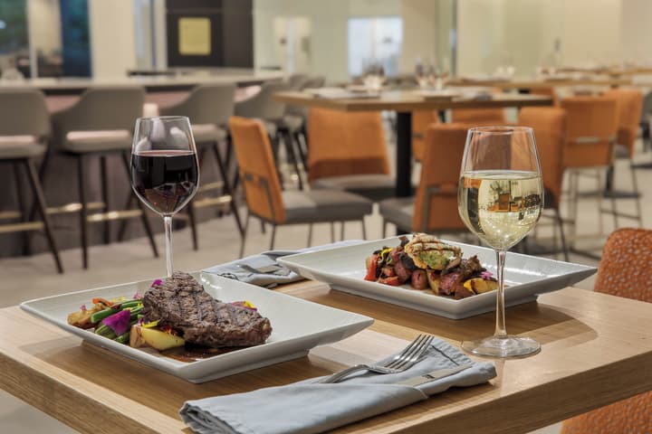 Crowne Plaza Orlando - Lake Buena Vista  by IHG