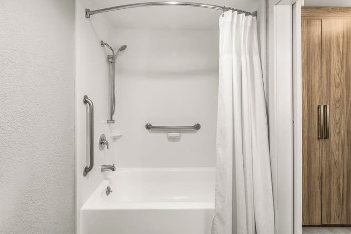 Crowne Plaza Orlando - Lake Buena Vista  by IHG