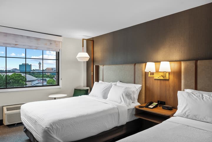 Holiday Inn Niagara Falls State Park Entry by IHG