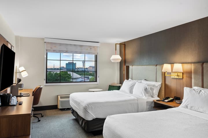 Holiday Inn Niagara Falls State Park Entry by IHG