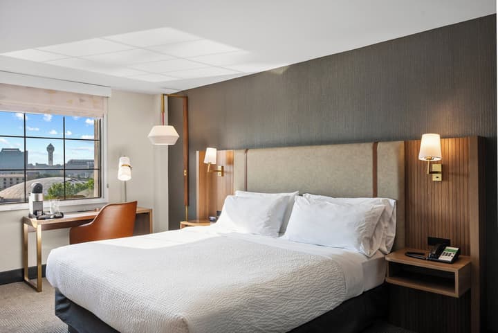 Holiday Inn Niagara Falls State Park Entry by IHG