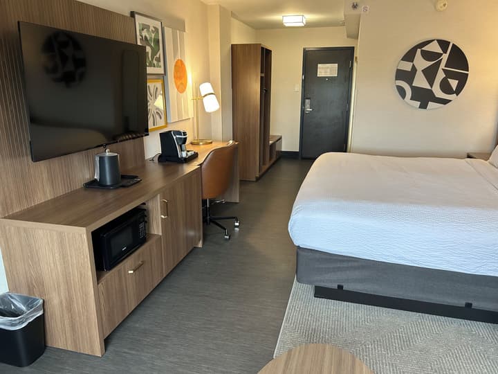 Holiday Inn Niagara Falls State Park Entry by IHG