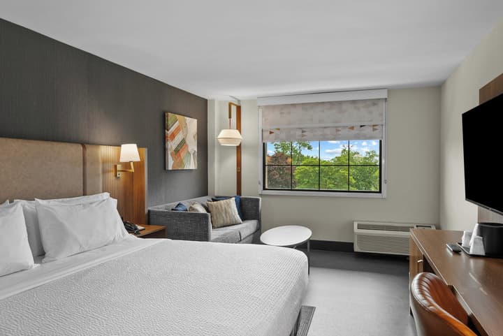 Holiday Inn Niagara Falls State Park Entry by IHG