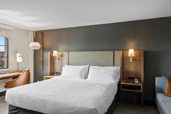 Holiday Inn Niagara Falls State Park Entry by IHG