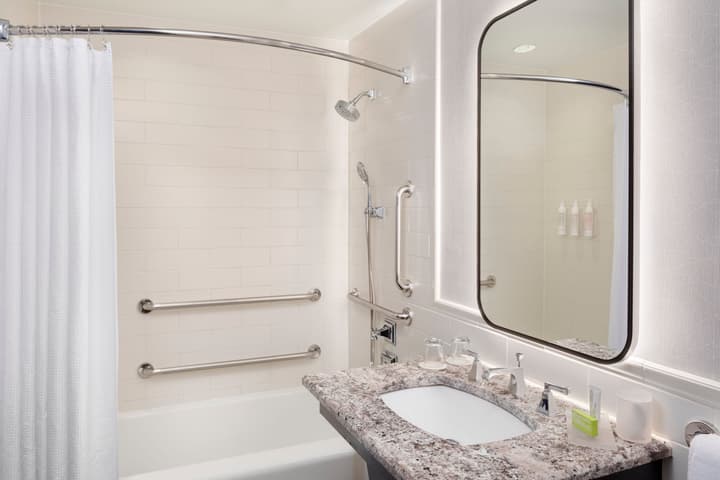 Le Meridien Washington, D.C., The Madison