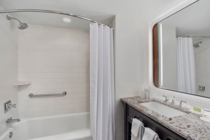 Le Meridien Washington, D.C., The Madison