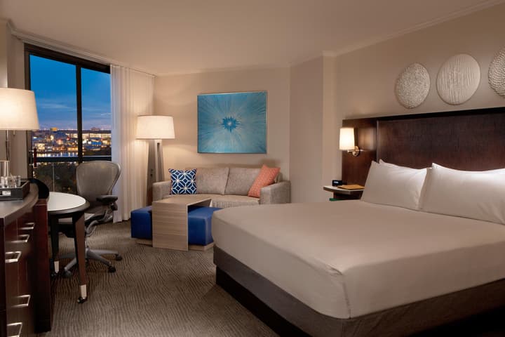 Hilton Orlando Buena Vista Palace - Disney Springs® Area