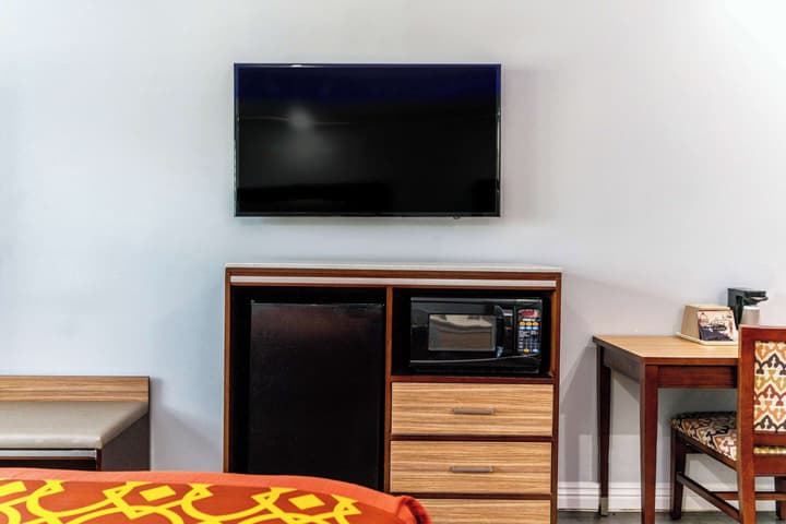 Rodeway Inn & Suites Pasadena