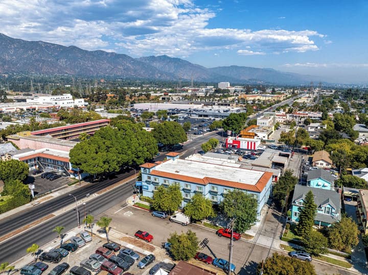 Rodeway Inn & Suites Pasadena