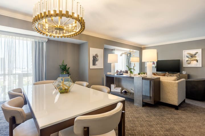 Omni Los Angeles Hotel at California Plaza