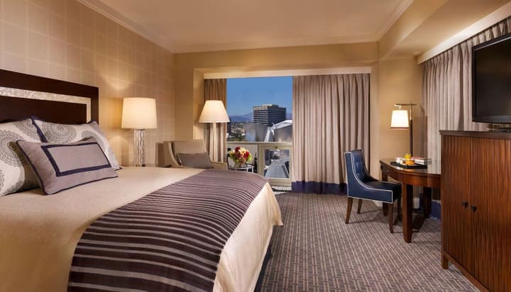 Omni Los Angeles Hotel at California Plaza