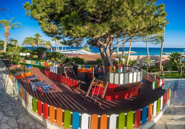 Amathus Beach Hotel Limassol
