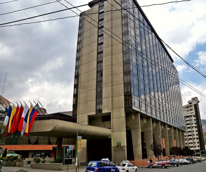 Real Plaza Hotel and Convention Center