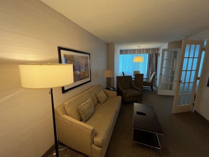 Cambridge Suites Toronto