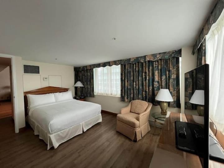 Cambridge Suites Toronto