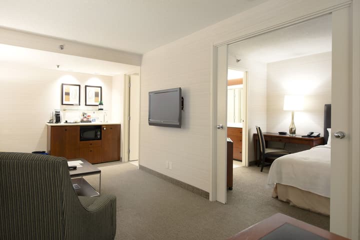 Cambridge Suites Toronto