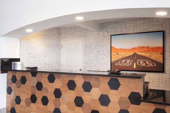 Best Western Plus King's Inn & Suites