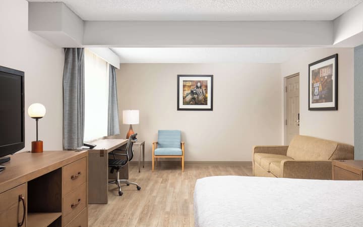 Best Western Plus King's Inn & Suites