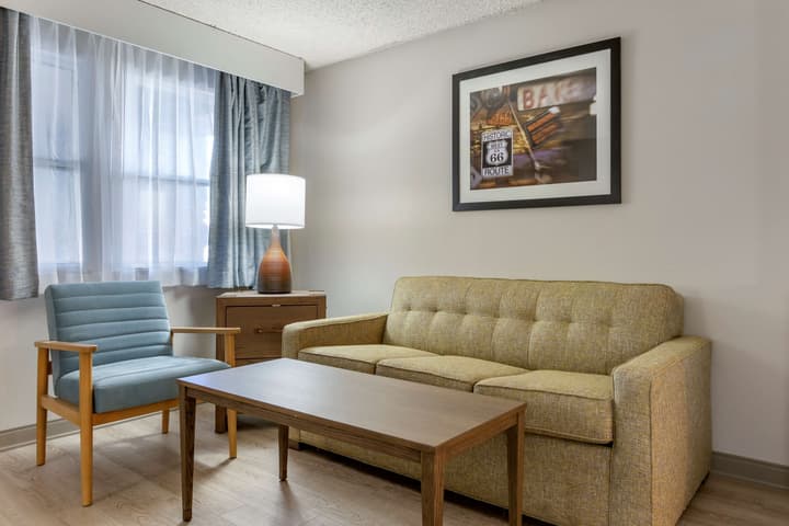 Best Western Plus King's Inn & Suites