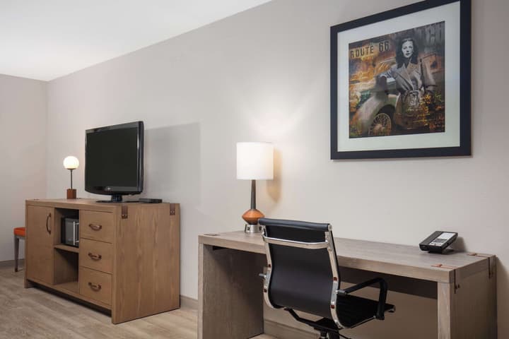 Best Western Plus King's Inn & Suites