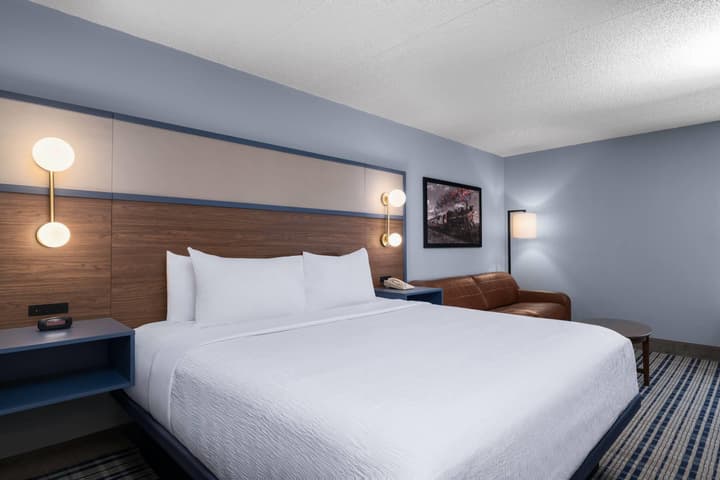 AmericInn by Wyndham Madison West