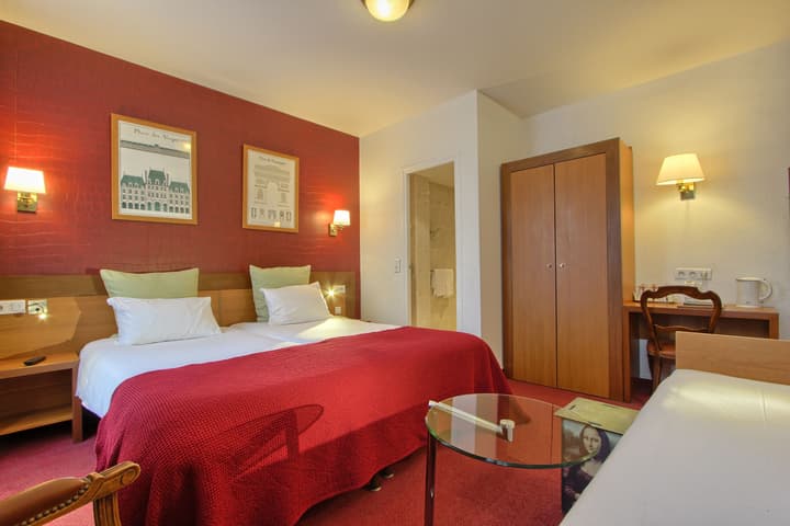 Timhotel Invalides Eiffel