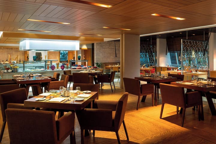 Sheraton Jeddah Hotel - Saudi Brothers Commercial Company Branch