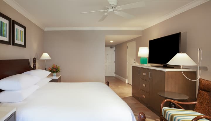 Pier House Resort & Spa
