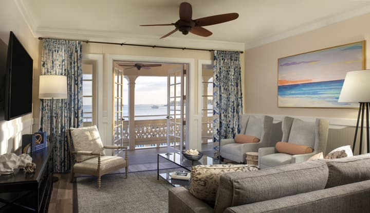 Pier House Resort & Spa