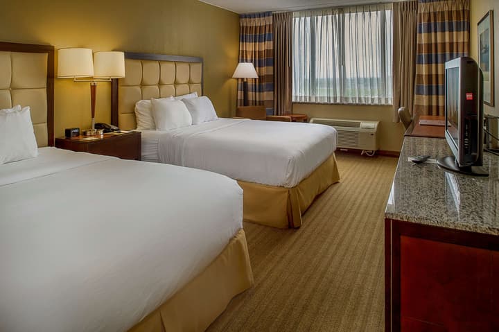 DoubleTree by Hilton St. Louis - Westport