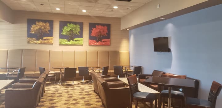 DoubleTree by Hilton St. Louis - Westport