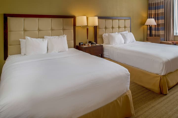 DoubleTree by Hilton St. Louis - Westport