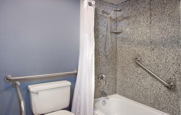 DoubleTree by Hilton St. Louis - Westport