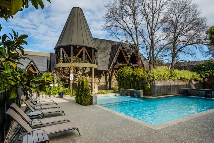 Chateau on the Park - Christchurch, a DoubleTree by Hilton