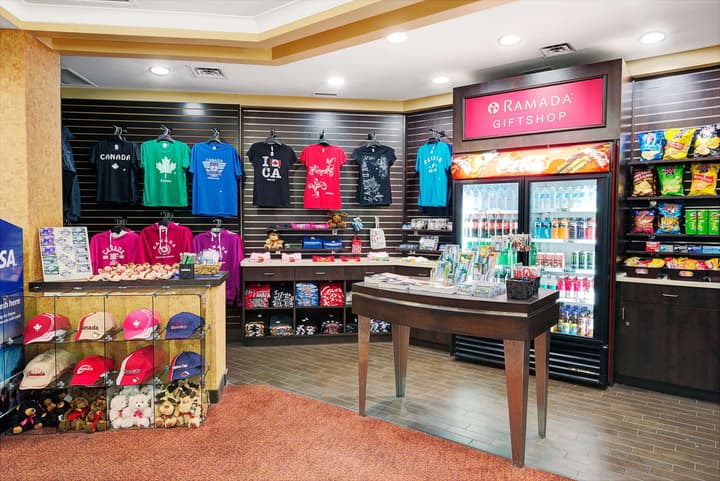 Ramada by Wyndham Niagara Falls/Fallsview
