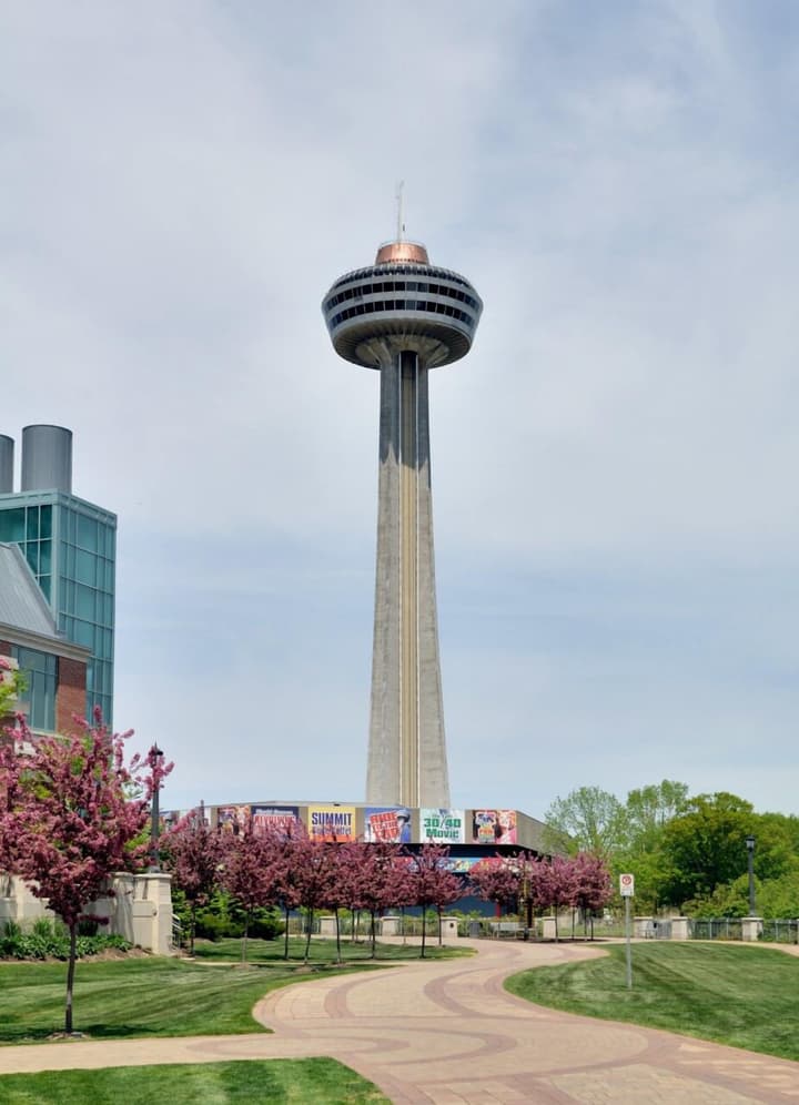 Ramada by Wyndham Niagara Falls/Fallsview